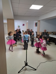 Vystúpenie v Adonise