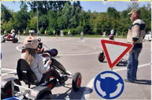 Tretiaci na dopravnom ihrisku
